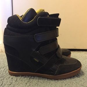 Sneaker wedge booties
